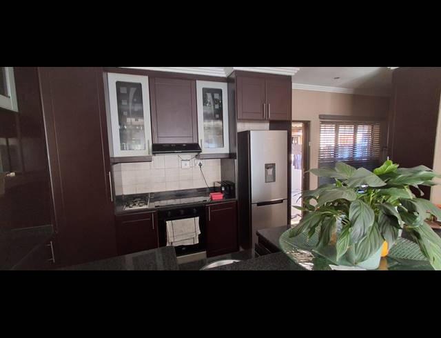 3 BEDROOM FREEHOLD FOR SALE IN MITHANAGAR